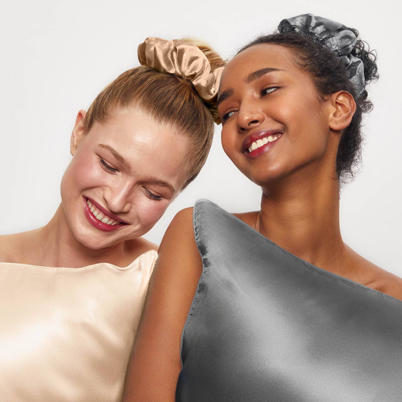 Hair- Kitsch Satin Sleep Pillow Scrunchies